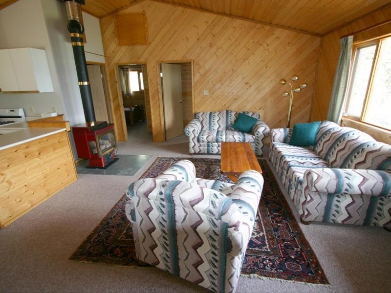 Dalton Trail Lodge Beloud Post Exterior photo